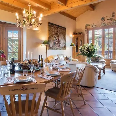 Amazing Panoramic View 10 Guests Chalet - If You Want To Book, Please Contact On Wh-ats-app - 0034-605-434-371 !!!! Villa